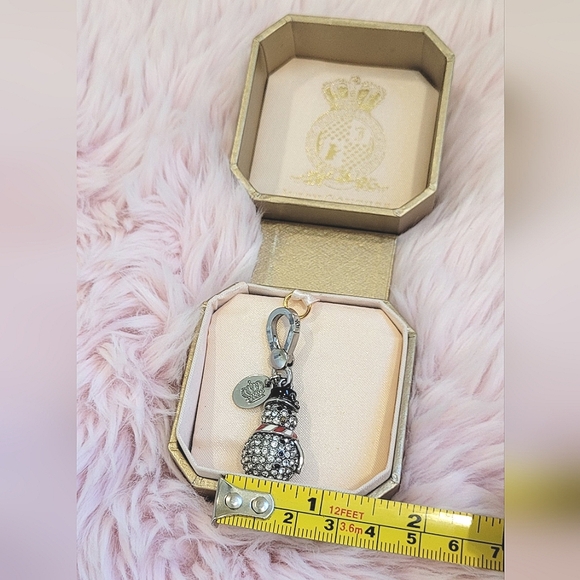 2011 LIMITED EDITION JUICY COUTURE RHINESTONE SNOWMAN CHARM - Picture 6 of 12